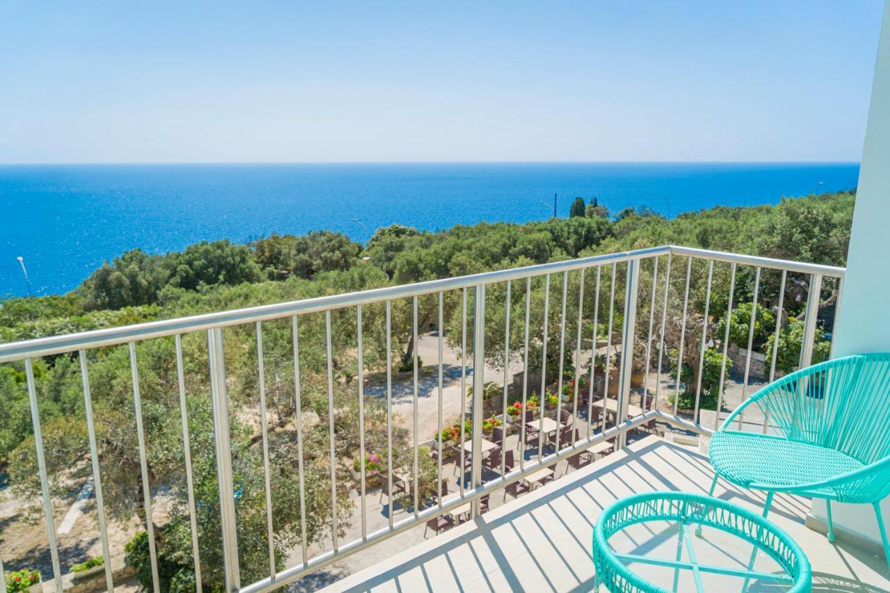 Hotel Orsa Maggiore Castro  Zewnętrze zdjęcie